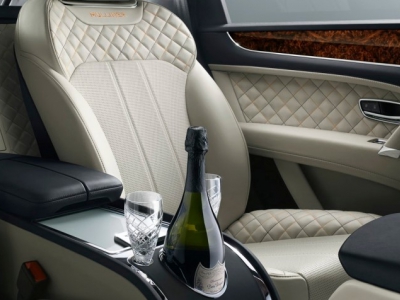 Handcrafted Cumbria Crystal champagne flutes featured in the new Bentayga Mulliner Bentley car
