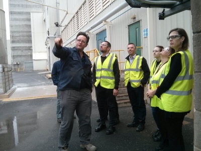 British Glass and it's member Guardian, give DEFRA a glass factory tour